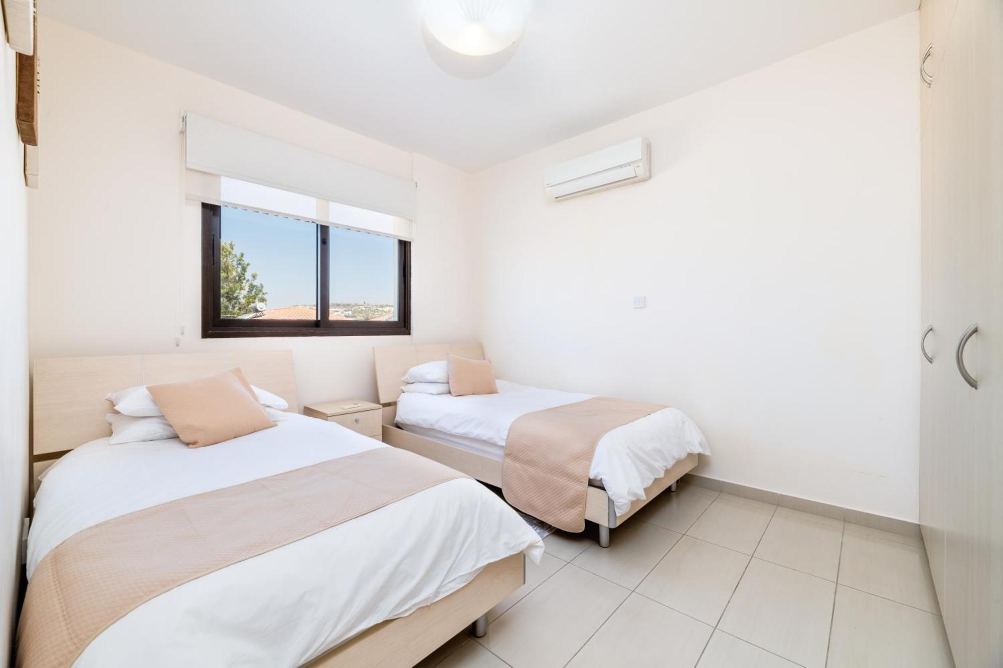 Blue Serenity Complex ลาร์นาคา ภายนอก รูปภาพ